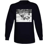 Bobby Orr Classic Score and Soar Famous Photo Boston Hockey Fan v2 T Shirt