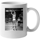 Retro Larry Bird Jump Shot Boston Basketball Fan v2 T Shirt