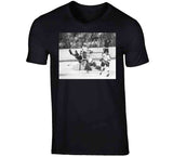 Bobby Orr Classic Score and Soar Famous Photo Boston Hockey Fan v2 T Shirt